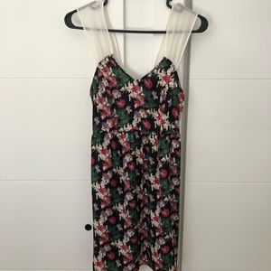 Reformed x UO silky ditsy floral dress
